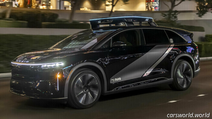 Il robotaxi di Uber e Lucid arriverà più tardi quest'anno | Carscoops